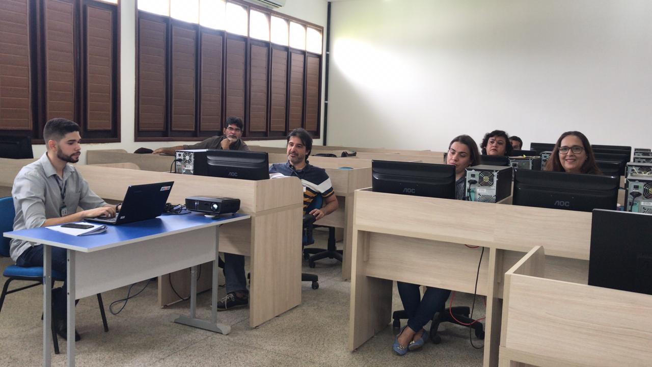 Equipe do SigUema realiza homologação do Módulo Monitoria